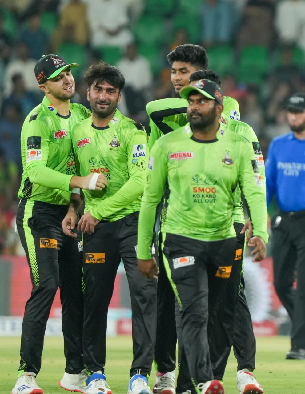 سلمان، شاہین نے یونائیٹڈ کو ہرا دیا، قلندرز نے دفاعی چیمپئن یونائیٹڈ کو بھیگی بلی بنادیا ایچ بی ایل پی ایس ایل کے فائنل میں رسائی