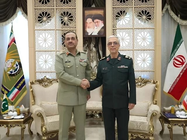 فیلڈ مارشل سید عاصم منیر کی تہران میں اعلیٰ ایرانی فوجی حکام سے ملاقات۔علاقائی امن اور خوشحالی کو فروغ دینے کی ضرورت پر زور۔