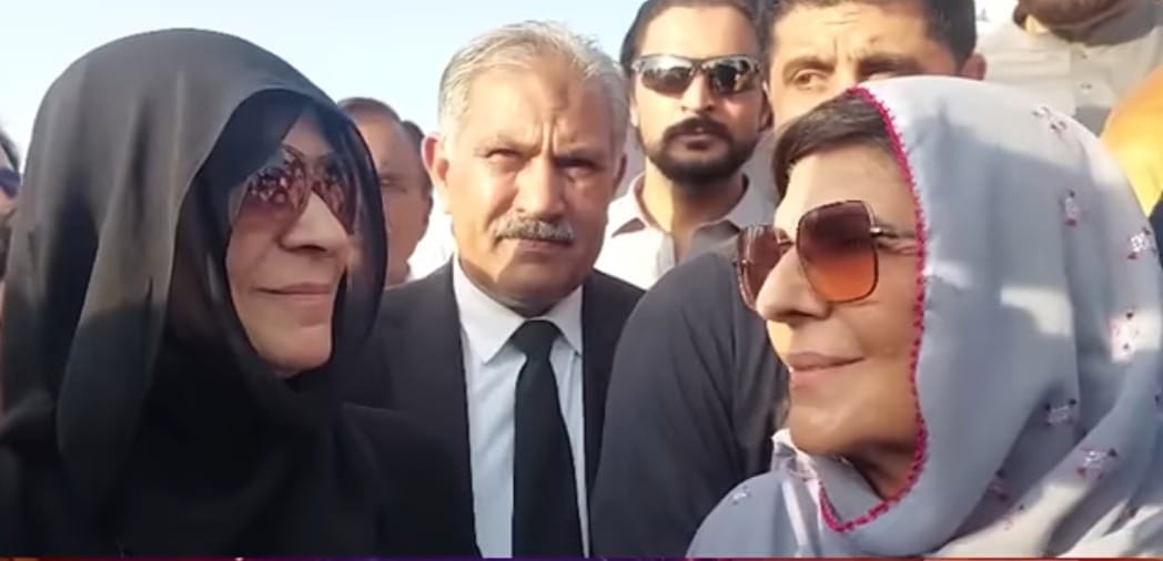 “جنرل عاصم منیر فیلڈ مارشل ” اس حوالے سے ہمارا بات نہ کرنا ہی مناسب ہو گا ۔۔ عمران خان کی بہنوں کا میڈیا ٹاک میں ردعمل