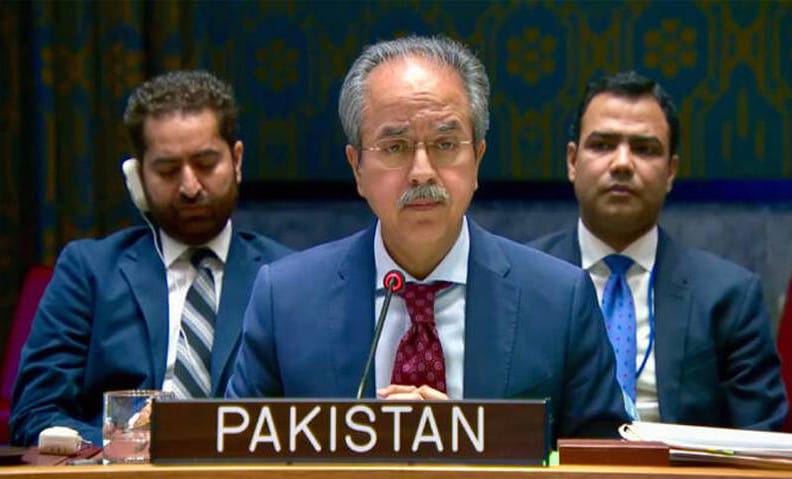 پاکستان نے سلامتی کونسل میں اسرائیل کی مسلط کردہ جارحیت کے خلاف ایران کے وعدہ صادق سوم مشن کی حمایت کردی۔ پاکستانیوں کیلئے الرٹ جاری۔ 7 بین الاقوامی پروازیں منسوخ۔