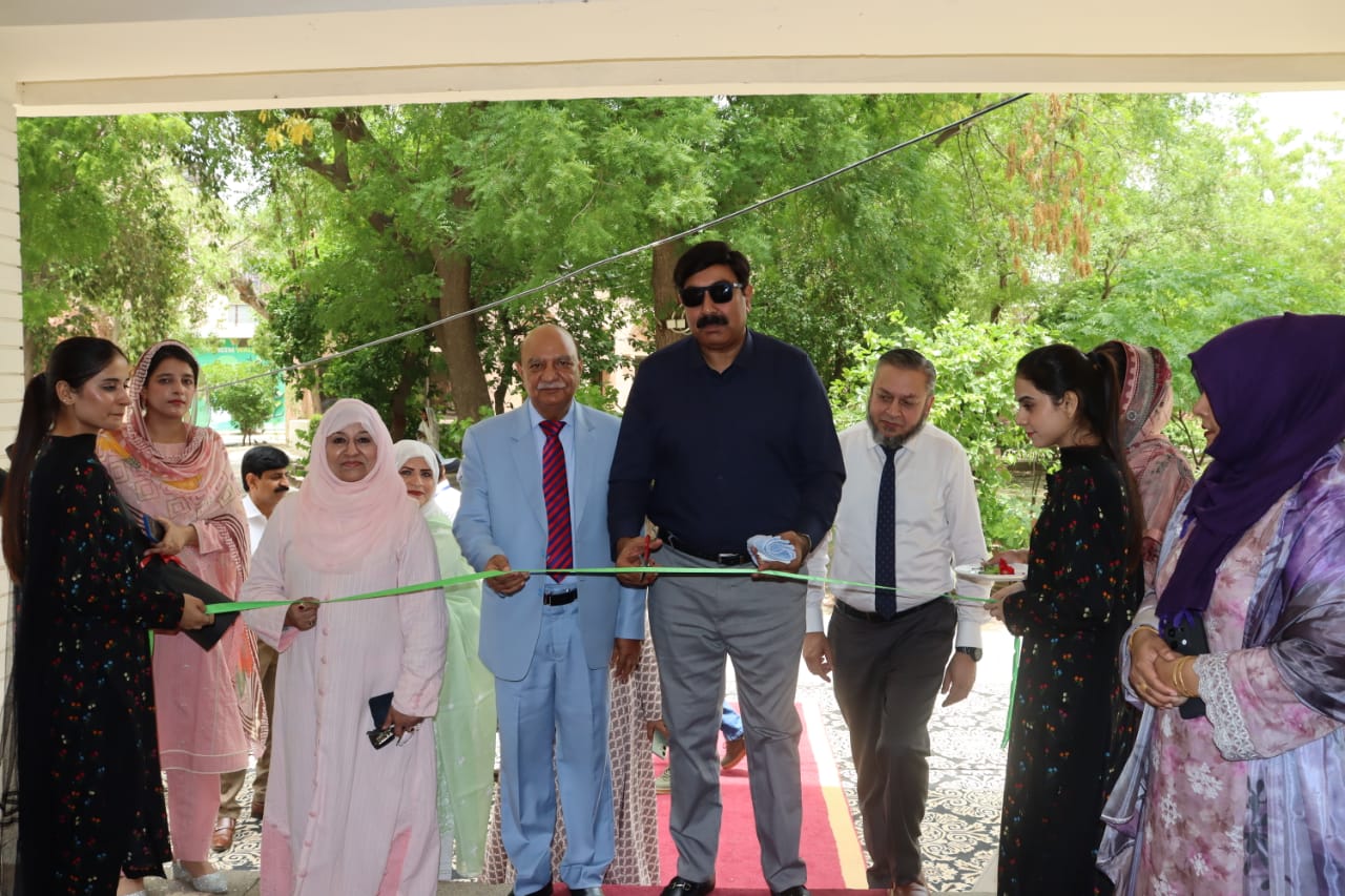ویمن یونیورسٹی ملتان کے شعبہ کمپیوٹر سائنسز اینڈ آئی ٹی کے زیراہتمام ٹیک ایکسپو 2025 ءکا انعقاد