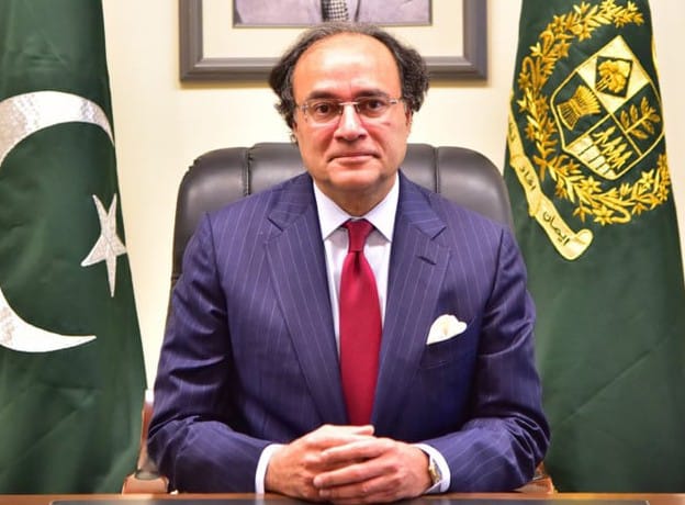 سپین میں پاکستان کے وزیر خزانہ کی مختلف وفود سے ملاقات۔ مالیات، تجارت، ماحولیاتی استحکام پر زور۔