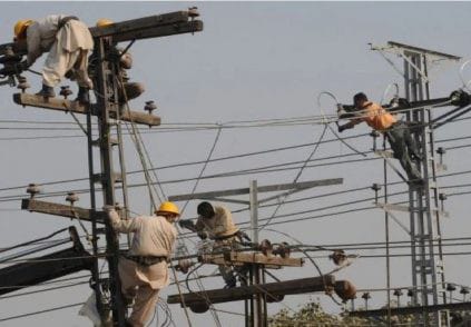 شدید بارش سے متاثرہ علاقوں میں بجلی کی فراہمی بحال کرنے کا عمل مکمل۔