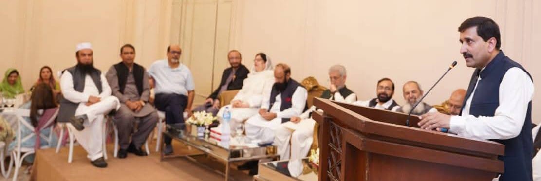 ڈاکٹرز کمیونٹی کو درپیش چیلنجز بارے غورو خوض کرنے اورسفارشات مرتب کرنے کیلئے فیلوز کلب ساؤتھ پنجاب کا ایف سی ایس پی ممبران کے اعزاز میں استقبالیہ اور سیمینار